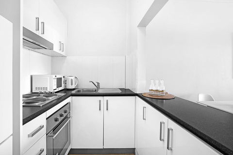 6 South Pacific Apartments - Hervey Bay Accommodation 3