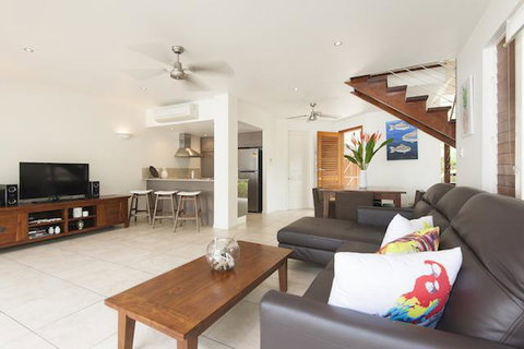 6 Templemoon - Hervey Bay Accommodation 1