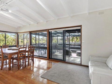 62 BINGLEY PARADE RIVERSEA HOUSE - Tourism Hervey Bay 1