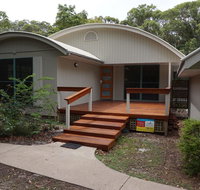7 Belle Court - Rainbow Shores Huge Beach House Ducted Air Con Pets Welcome - Hervey Bay Accommodation