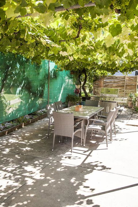 725 Myrtleford-Yackandandah Road - Hervey Bay Accommodation 3