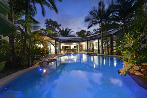8 @ Sands - Hervey Bay Accommodation 0