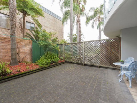 9 Cirrus @ Fingal Bay - Hervey Bay Accommodation 2