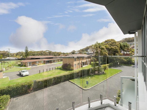 9 Cirrus @ Fingal Bay - Hervey Bay Accommodation 3