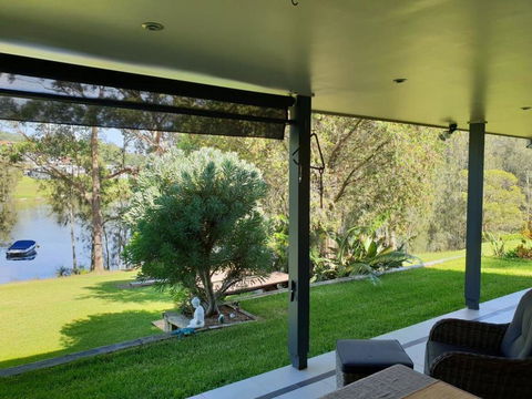 9 Hayward St - Stay Lakeside - Tourism Hervey Bay 0
