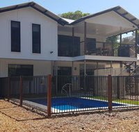 9 Ibis Court - pool beach volleyball air conditioning - Hervey Bay Accommodation