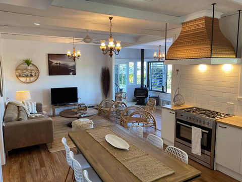 A Drop In The Ocean - Kingscliff - Hervey Bay Accommodation 1