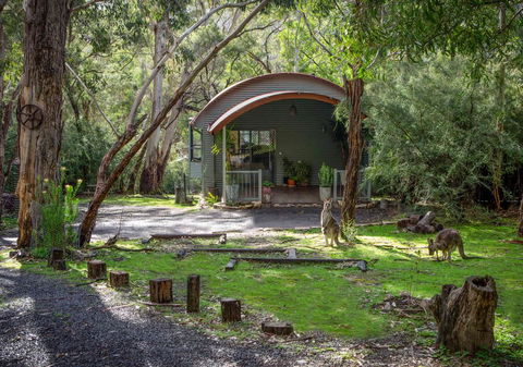 A Heavenly Escape - Tourism Hervey Bay 0