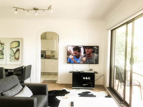 A Jewel Amongst Greenery - Tourism Hervey Bay 0