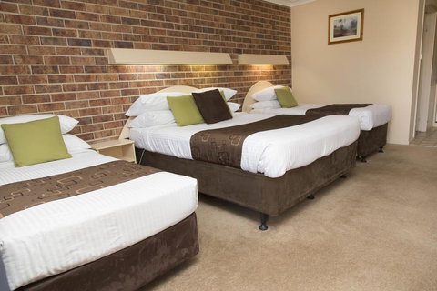 A Line Motel - Tourism Hervey Bay 3