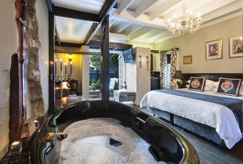 A Loft In The Mill Boutique Accommodation - Tourism Hervey Bay 3