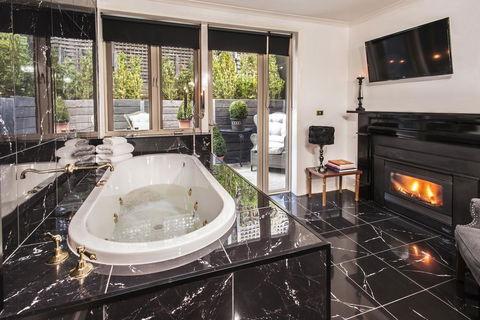 A Loft In The Mill Boutique Accommodation - Tourism Hervey Bay 1