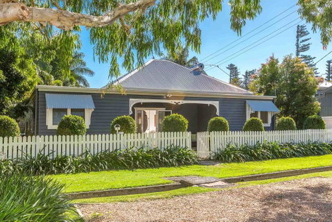 A PERFECT STAY - Aaloka Bay - Hervey Bay Accommodation 0