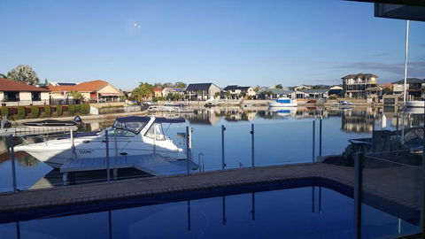 A Stay In Paradise - Tourism Hervey Bay 0