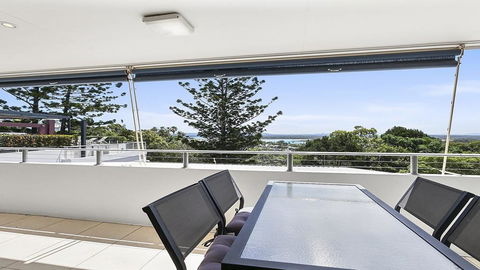 A Stylish Apartment With Noosa Views! - Unit 6 Yaringa 29 Noosa Drive - Tourism Hervey Bay 0