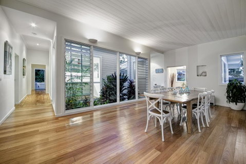 A Summer Cottage - Hervey Bay Accommodation 3