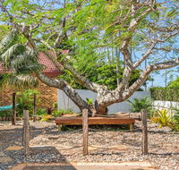 A SWEET ESCAPE - Byron Surf Cottage - walk to Byron - Tourism Hervey Bay