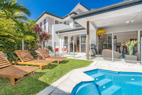A SWEET ESCAPE - Serenity On Sallywattle - Hervey Bay Accommodation 0