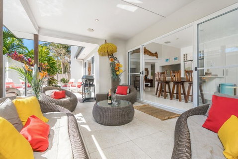 A SWEET ESCAPE - Serenity On Sallywattle - Hervey Bay Accommodation 3