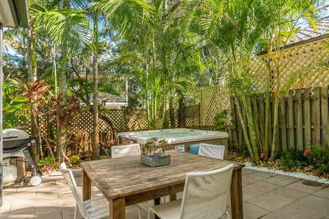 A Top Spot - Tourism Hervey Bay 1