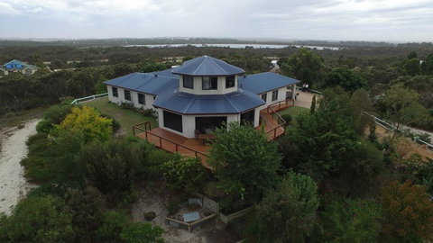 A Tranquil Retreat - Hervey Bay Accommodation 0