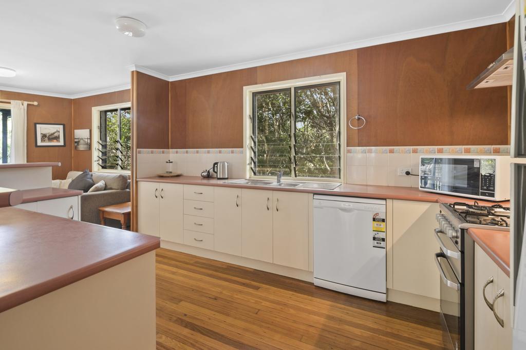 Hervey Bay Accommodation