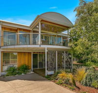 A Wave From it All - Hervey Bay Accommodation