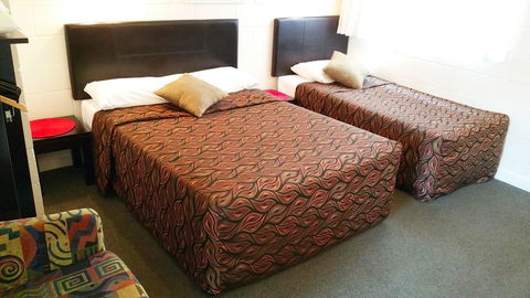 A&A Lodge Motel - Hervey Bay Accommodation 2