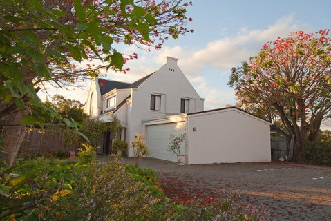 Aarn House B&B Airport Accommodation - Tourism Hervey Bay 2