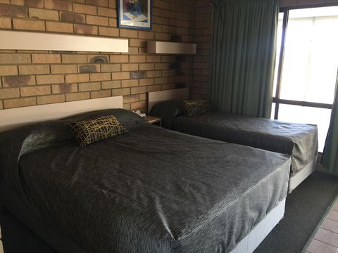 Abacus Motel - Tourism Hervey Bay 3