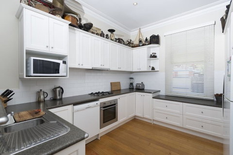 Abaleen House - Hervey Bay Accommodation 2