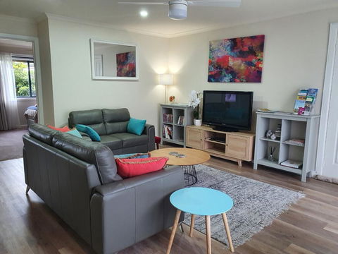 Abalone Guest Accommodation - Tourism Hervey Bay 0