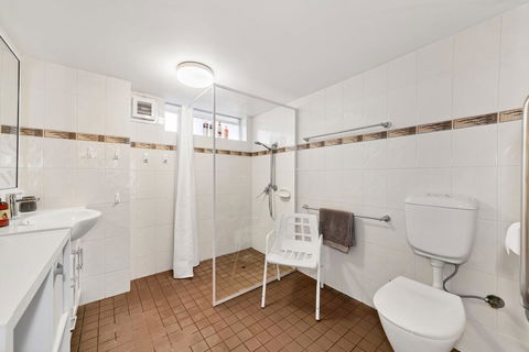 Abby's Poolside Retreat 1 - Hervey Bay Accommodation 2