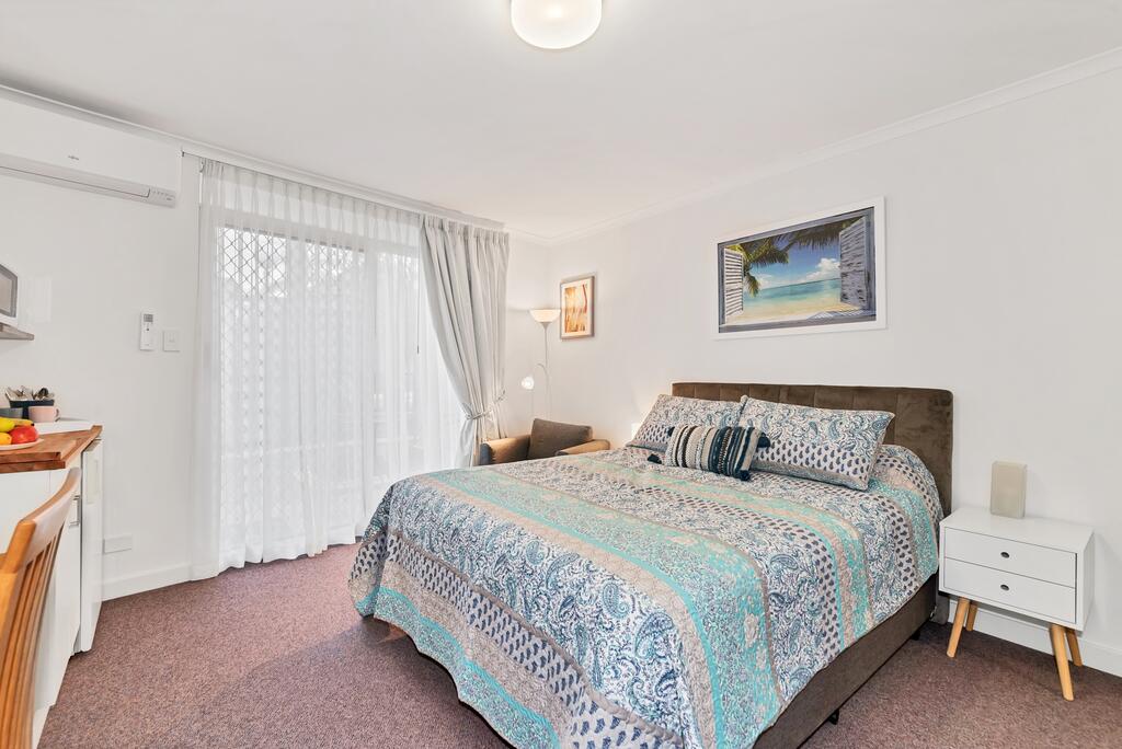 Falcon WA Hervey Bay Accommodation