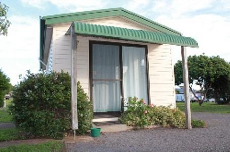 Abel Tasman Cabins Devonport - Hervey Bay Accommodation 2
