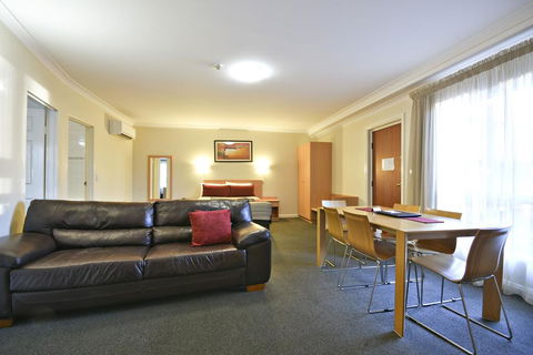 Abel Tasman Motor Inn - Hervey Bay Accommodation 3