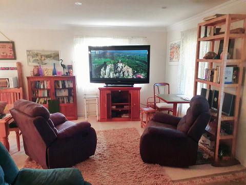 Abelia Cottages Botanical - Hervey Bay Accommodation 1
