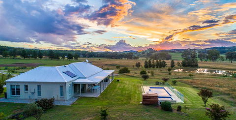 Abingdon House - Hervey Bay Accommodation 0