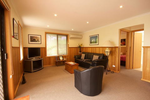Abs By The Bay - Tourism Hervey Bay 3