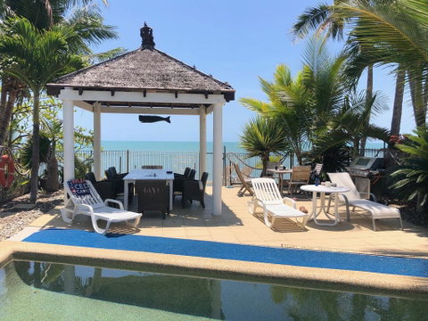 Absolute Beach Frontage, Family Friendly, Home Away From Home - Hervey Bay Accommodation 0