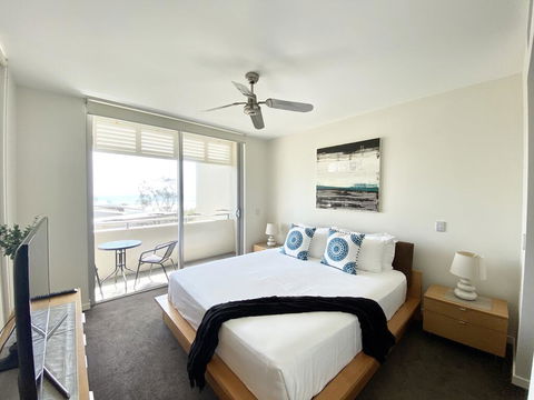 Absolute Beachfront - Cabarita Beach - Ocean Views - 3 Bed Apartment - Tourism Hervey Bay 3