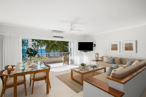 Absolute Beachfront Apt. In Alamanda Beachfront Resort (14) - Hervey Bay Accommodation 0