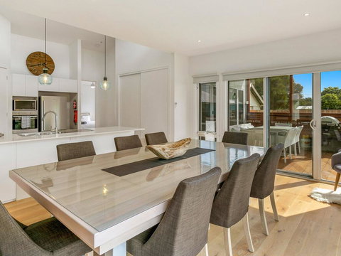 Absolutely Beach - Tourism Hervey Bay 3