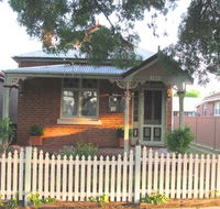 Acacia Cottage on Peel Bathurst - Tourism Hervey Bay