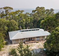 Acacia Lakehouse - The lake at your doorstep - Tourism Hervey Bay