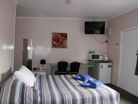 Acacia Motel - Hervey Bay Accommodation 1
