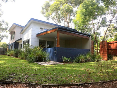 Acacia On Orion :: Jervis Bay Rentals - Hervey Bay Accommodation 1