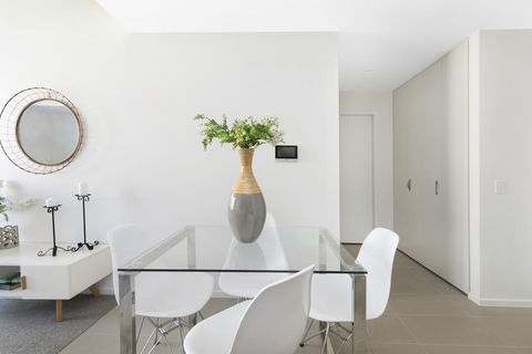 Accommodate Canberra - Azure - Hervey Bay Accommodation 2