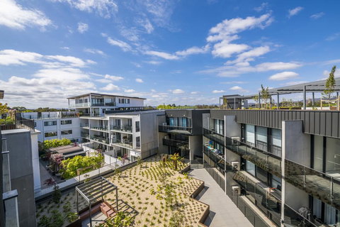 Accommodate Canberra - Northshore - Tourism Hervey Bay 0