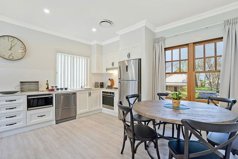 Accommodation Hunter - Adams Street Maitland - Tourism Hervey Bay 0